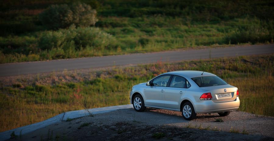  Volkswagen Polo Sedan 2010 года  (фото 90 из 123)